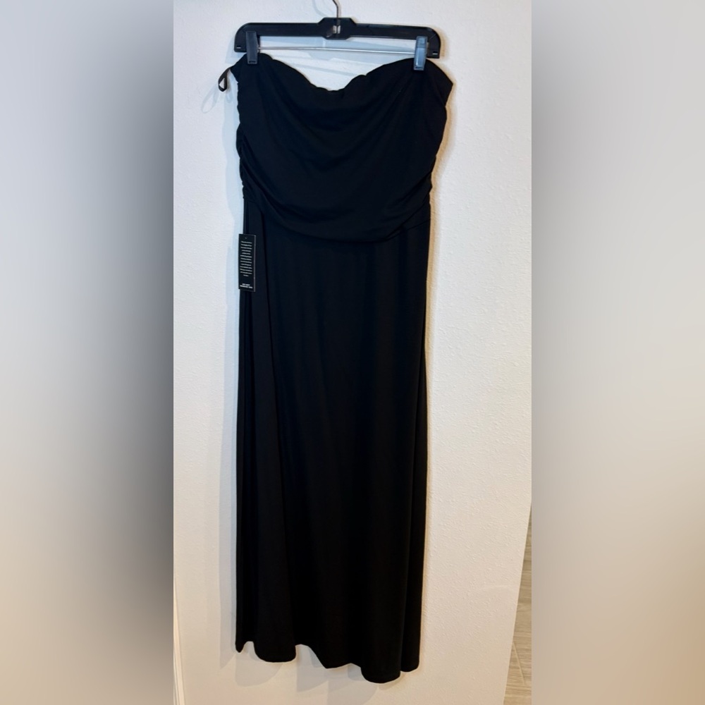 Elegant Black Strapless Dress